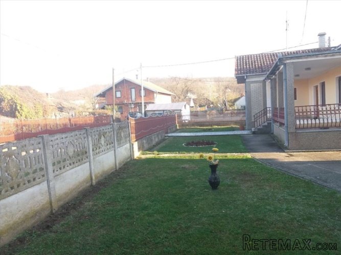 Odlicna kuca za porodicu Aleksandrovac-Žabari - 15