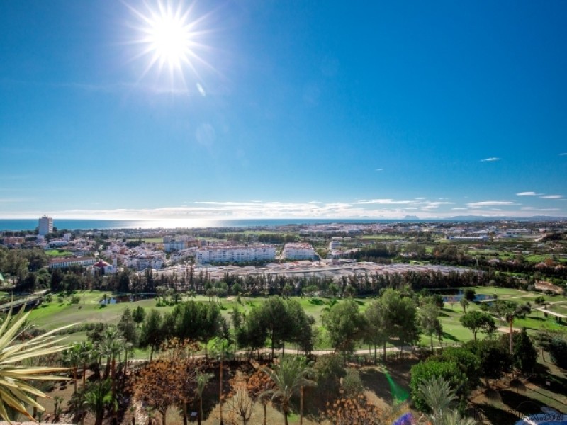 3 Bedroom Apartment For Sale Situated.. - 2