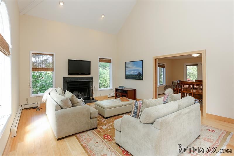 4 bedroom House For Sale: 5 Huntington.. - 2
