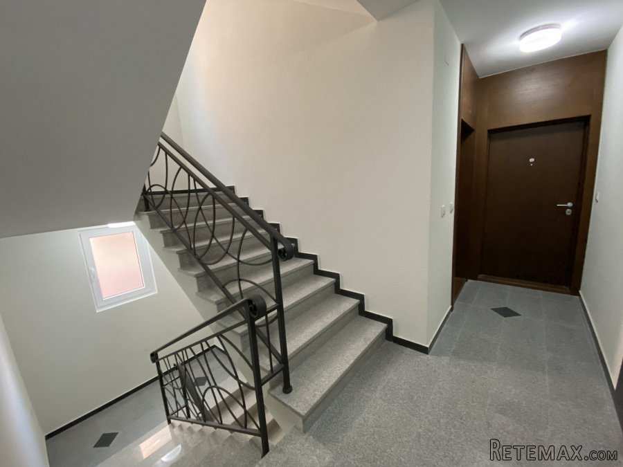 Lekino Brdo ul.Tikveska 42m2 namesten,uknjizen - 16