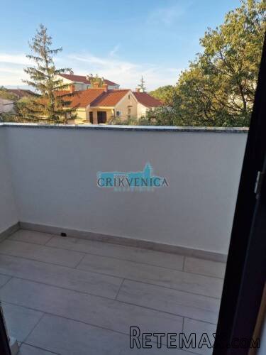 Malinska, stan 88 m2 sa dva balkona