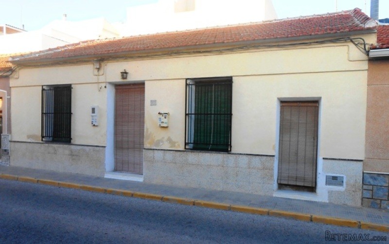RS155, Spanish village townhouse