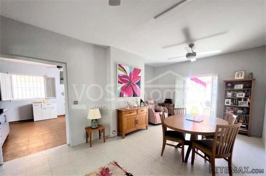 A very unusual 3 bed, 2 bath villa ot 133m2 with a mixture.. - 18
