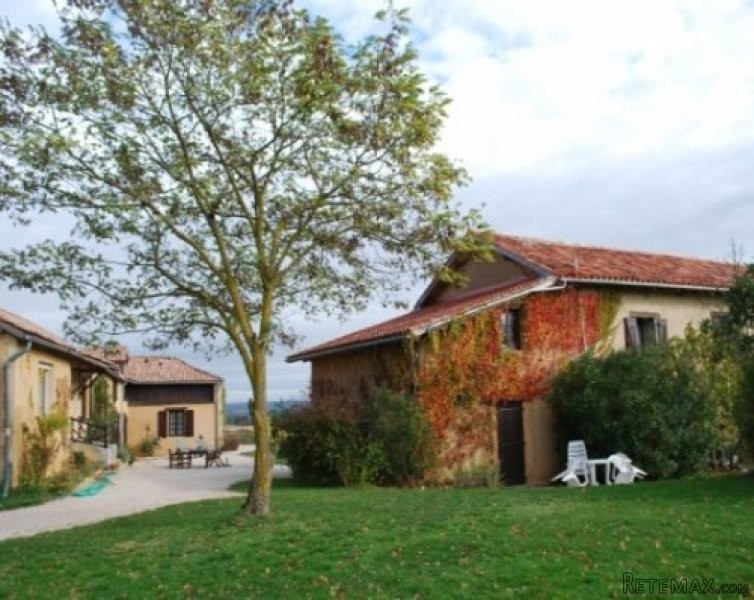 Spacious Well Restored Farmhouse With.. - 2
