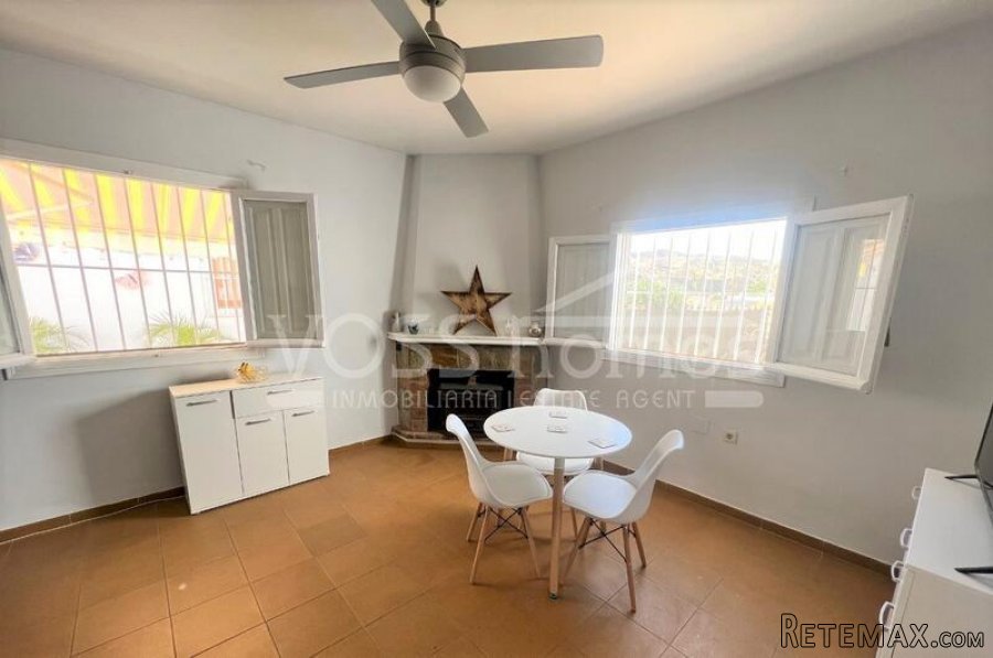 A very unusual 3 bed, 2 bath villa ot 133m2 with a mixture.. - 19