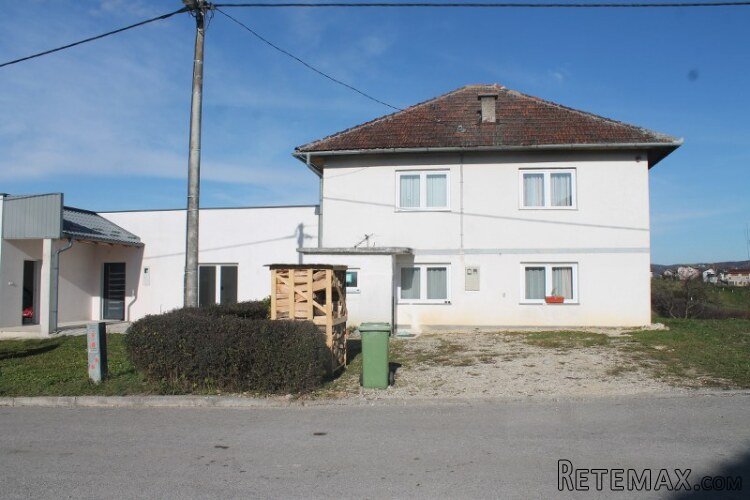 Posjed sa dvije kuće Čizmići Cazin - 21