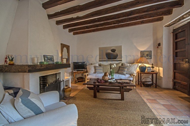 Exquisite historic townhouse at the end of a small lane.. - 2