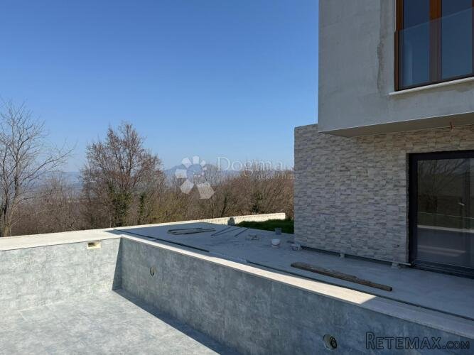 NOVOGRADNJA, KUĆA SA BAZENOM NA OSAMI, okolica Labina - 2