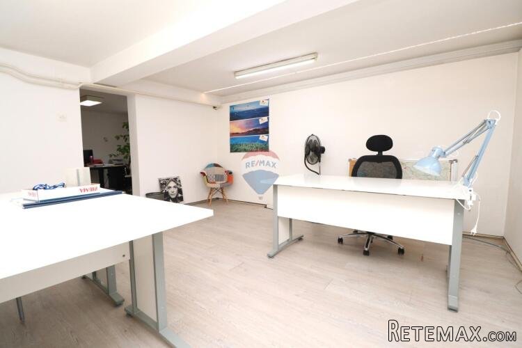 Savica, uređeni uredski poslovni prostor, 60m2 - 2