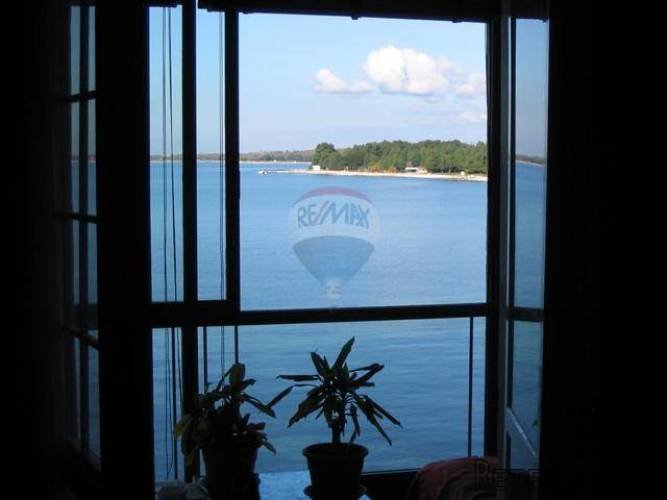POREČ CENTAR - Stan 71,80 m2 sa predivinim pogledom