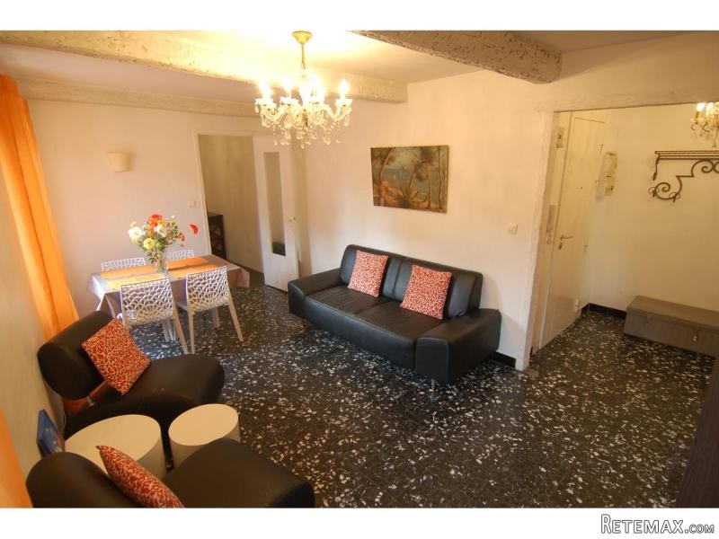 Light And Airy 2 Bedroom Apartment Next..