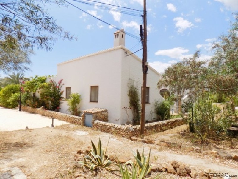 Villa in Bedar