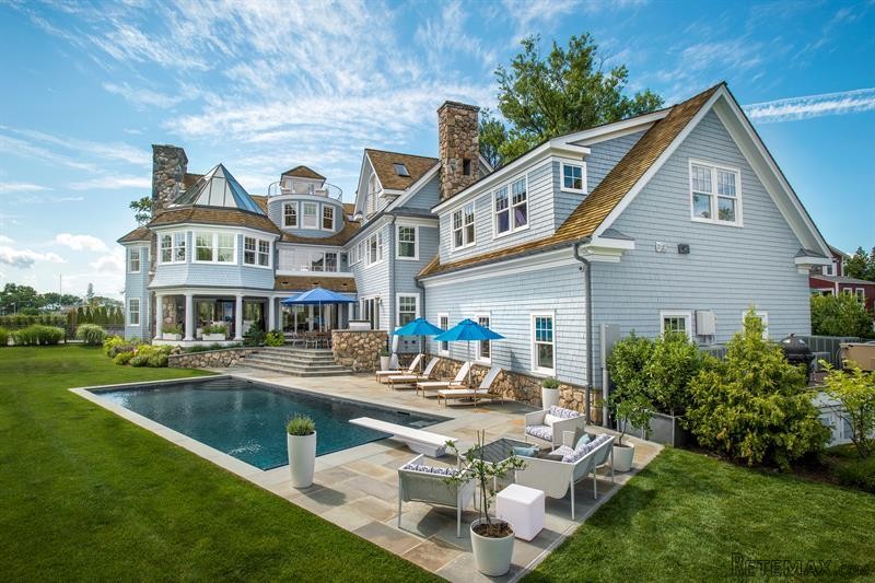 6 bedroom House For Sale: 186 Shore..