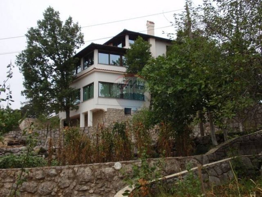 REŠETARI - posjed sa 3 kuće i 9.000 m2 građevinskog zemljišt - 3