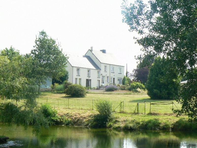 Stunning House and Guest Gite with Lake - 2