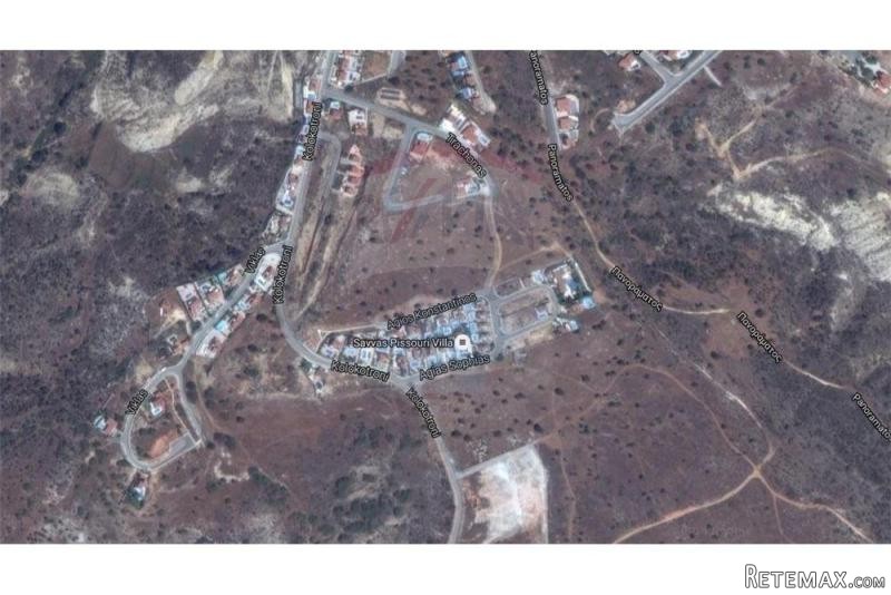 Plot of Land for Building - For Sale -..