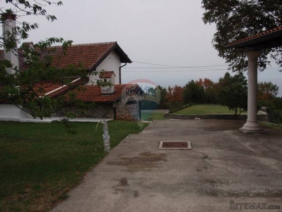 REŠETARI - posjed sa 3 kuće i 9.000 m2 građevinskog zemljišt - 7