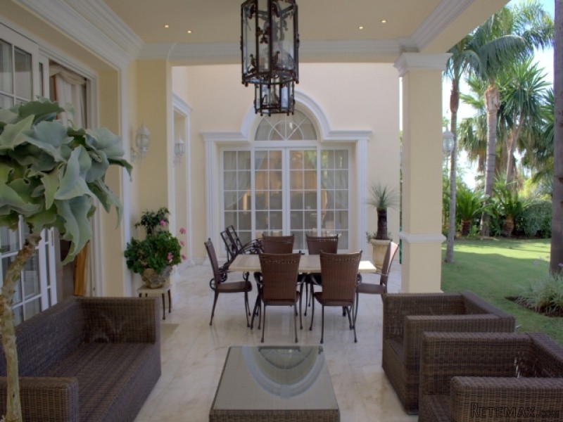 5 Bedroom Villa For Sale Situated In.. - 2