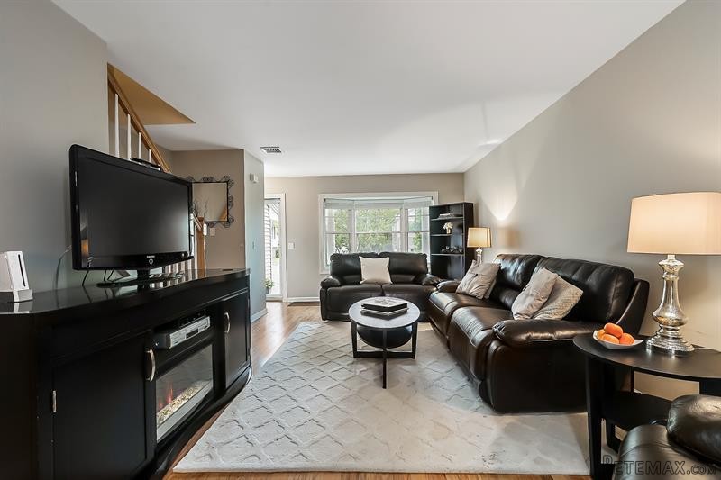 3 bedroom House For Sale: 27 Northwind.. - 2