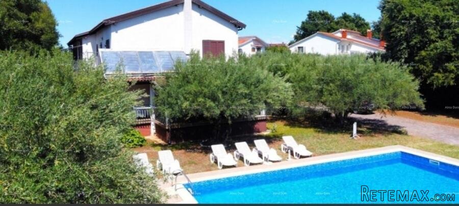 Poreč, Apartmanska kuća 330m² s bazenom - 2