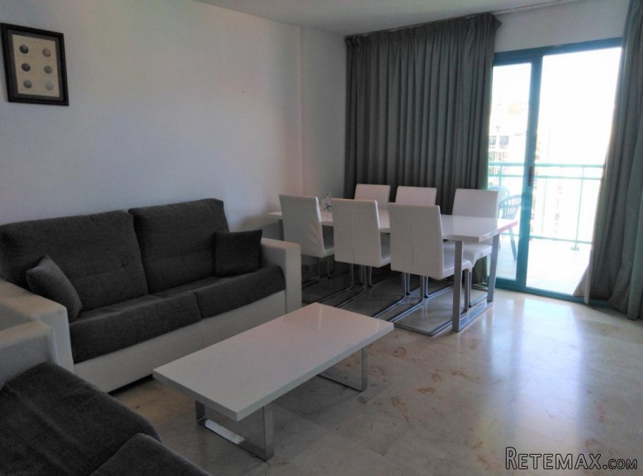 Precioso piso de 95m2 situado a 100 metros de la playa y.. - 2