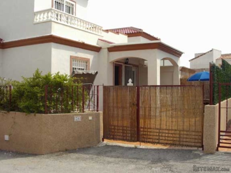 3 Bedrooms - House - Alicante - For Sale