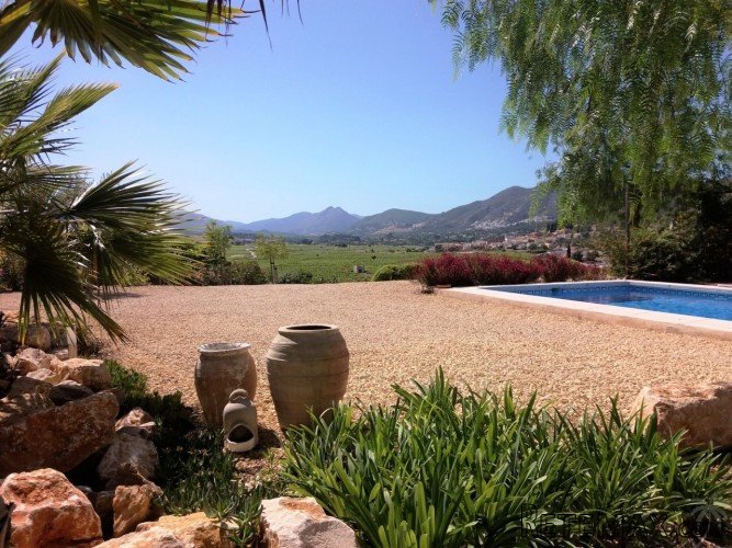 A stunning, contemporary three bed villa set on a large.. - 4