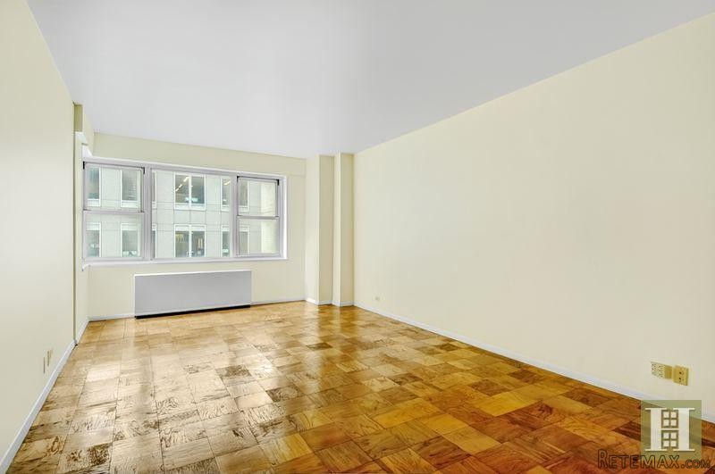 1 bedroom Apartment For Sale: 159 WEST.. - 2