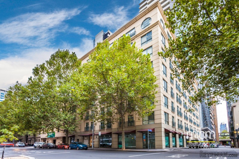 A Fantastic Find on Flinders Lane
