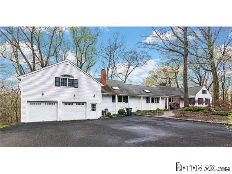 3 bedroom House For Sale: 892 RIVERBANK..