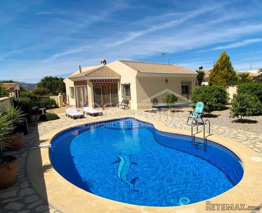 NEW & EXCLUSIVE TO VOSS HOMES - A beautifully presented 3..