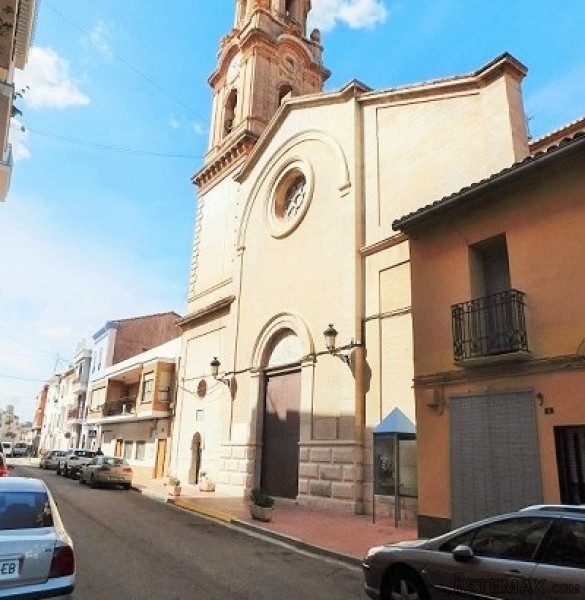 Lovely 4 Bedroom Apartment With..