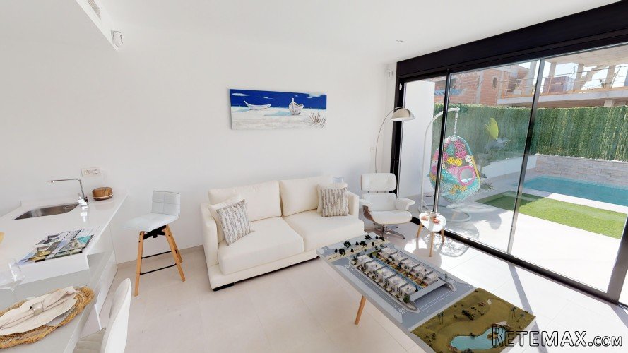 This villa is part of a in total 7 property project, near.. - 3