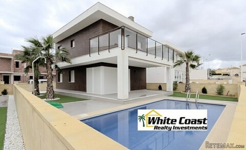 * STUNNING DETACHED VILLAS FROM 229.000..