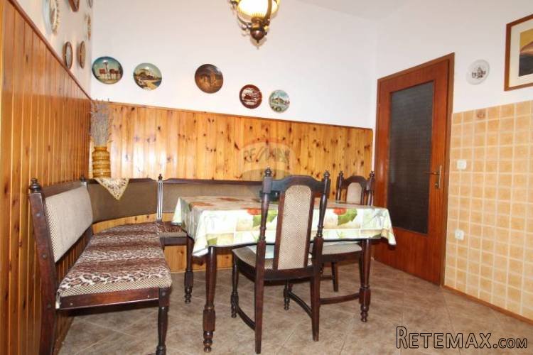 NOVIGRAD - 200m od mora, KUĆA sa 4 stambene jedinice - 3