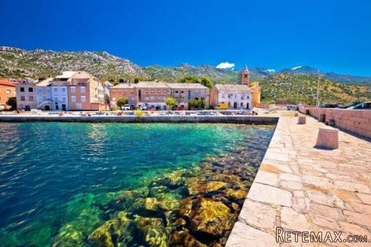 Karlobag – kamena kuća s dušom Mediterana,minutu do mora