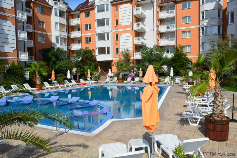 Furnished studio in Sea Diamond near..