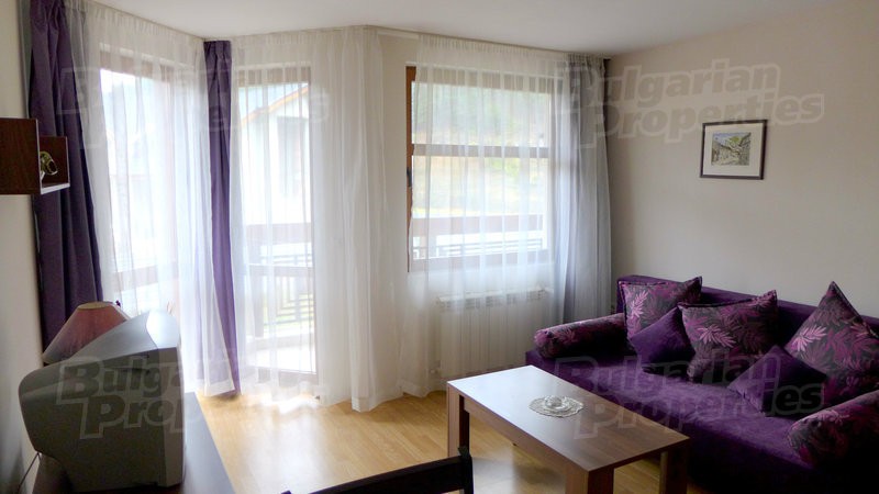 Holiday Property In Complex With A Lot..