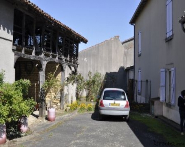 Maison De Maitre With Studio Appt On.. - 2