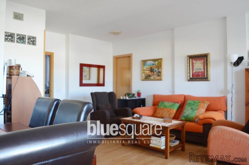 Village centre 4 bedroom penthouse - 2