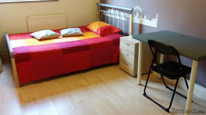 Double Room In Canary Wharf