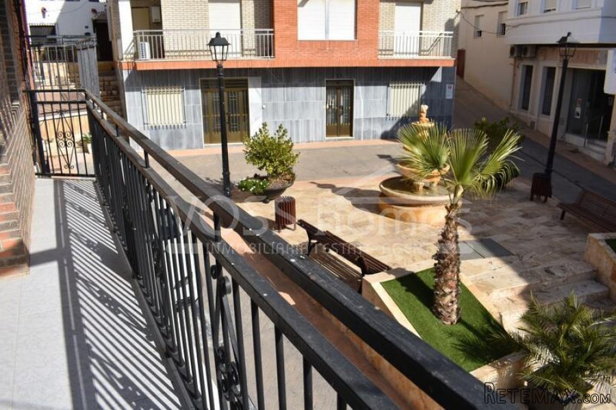NEW LISTING - Attractive, traditional Spanish 2 storey.. - 3