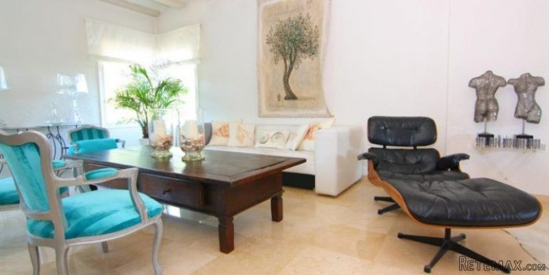 4 Bedroom 3 Bathroom Villa in Javea. - 2