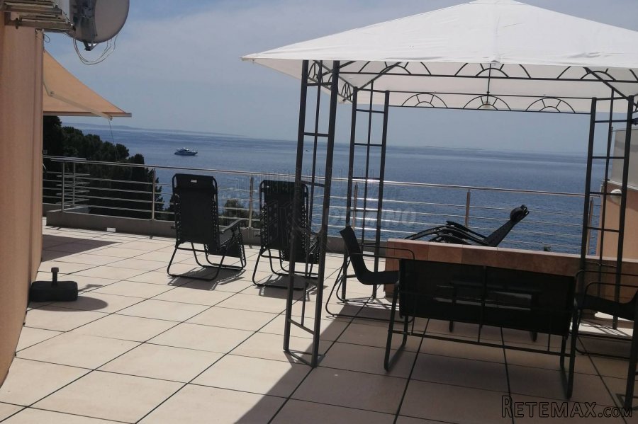Penthouse u gradu Krku! Prvi red do mora!Tražena lokacija! - 5