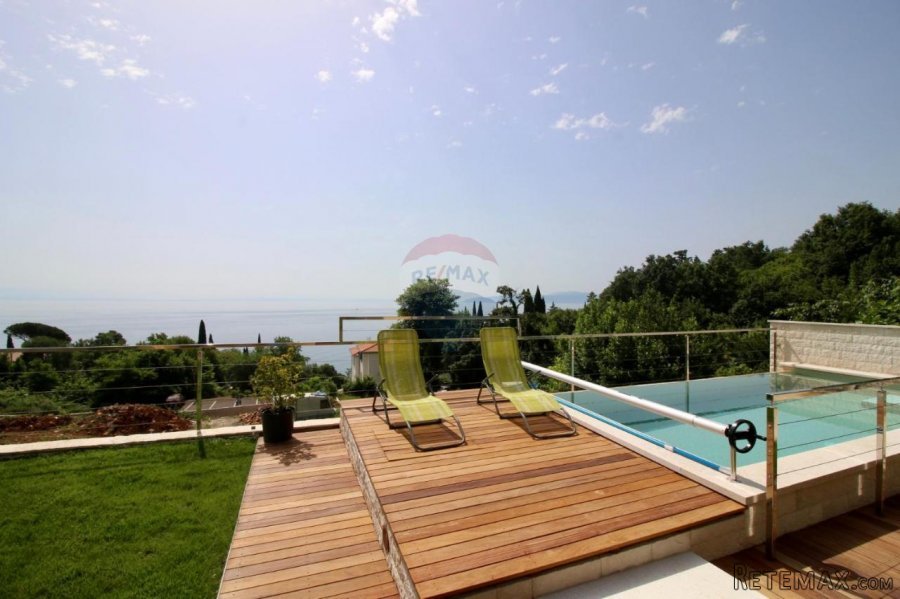 OPATIJA,LOVRAN- novogradnja, stan 2S+DB, vlastiti bazen i vr