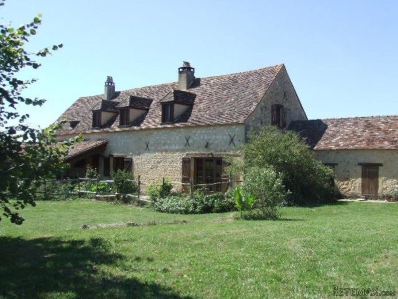 House And Outbuildings Set On Over 10..