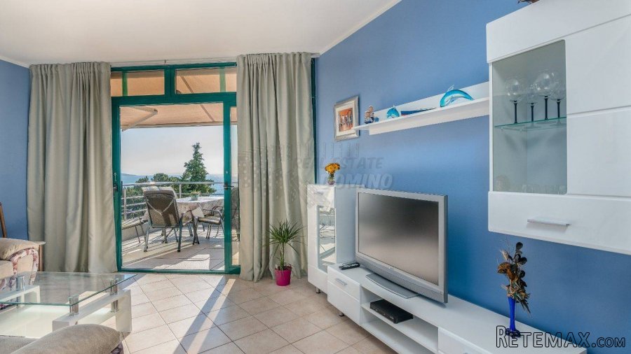 Penthouse u gradu Krku! Prvi red do mora!Tražena lokacija! - 7