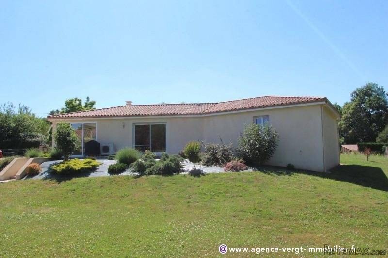 Ref 27083 : Dans Un Ecrin De Verdure... - 2