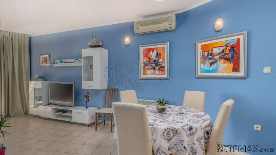 Penthouse u gradu Krku! Prvi red do mora!Tražena lokacija! - 9
