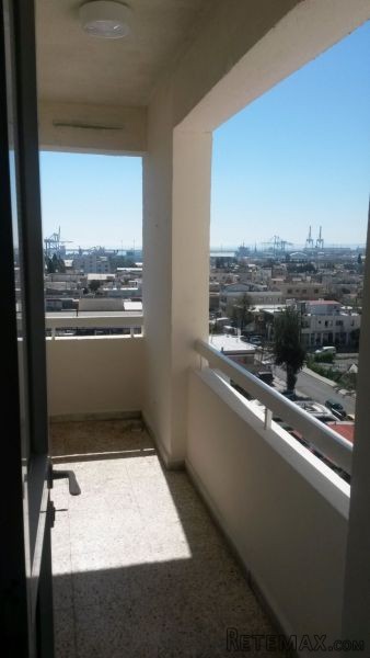 BARGAIN - 2 bedroom flat for sale -..